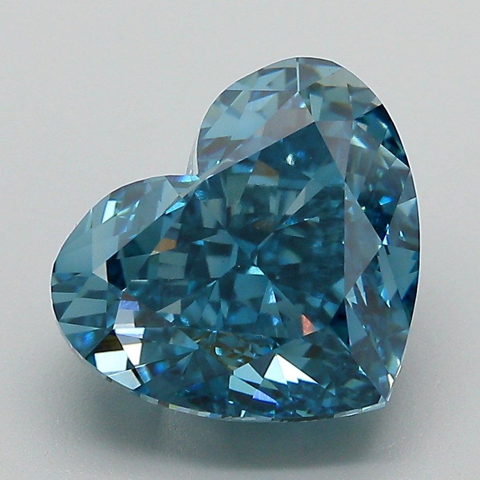 VVS2 5.19 ct Blue Heart Coloured Diamond Shapes